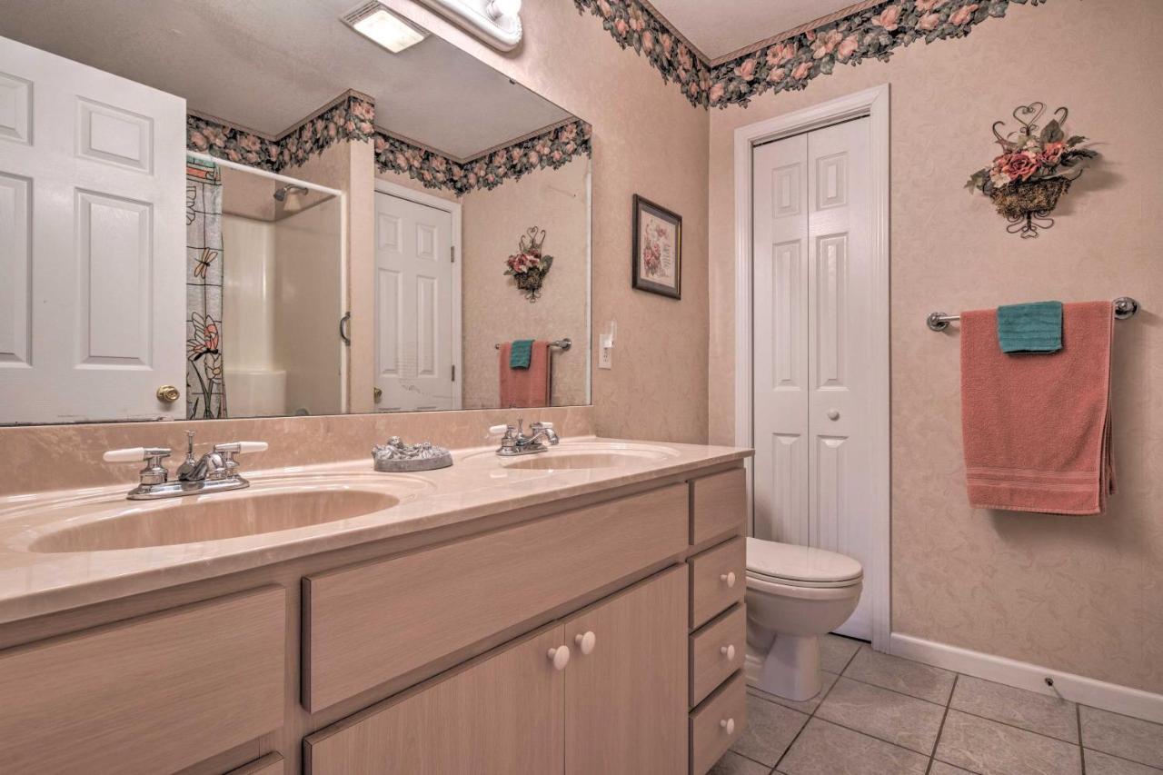 Charming Burnsville Apt With Mountain Views And Deck! Exterior foto